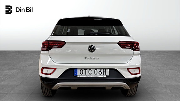 Volkswagen T-Roc 5 of 5