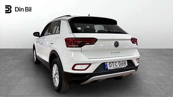 Volkswagen T-Roc 3 of 5