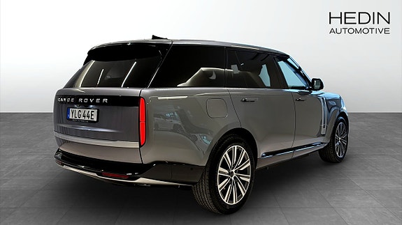 Land Rover Range Rover 2 of 5