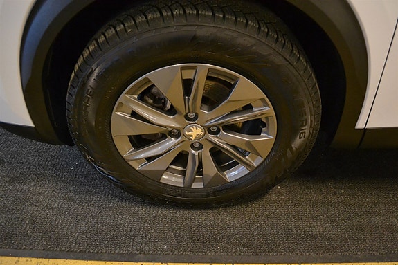 Peugeot 2008 14 of 15