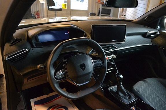 Peugeot 2008 10 of 15