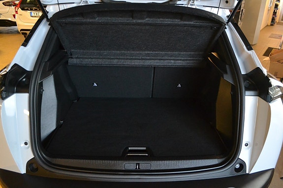 Peugeot 2008 8 of 15