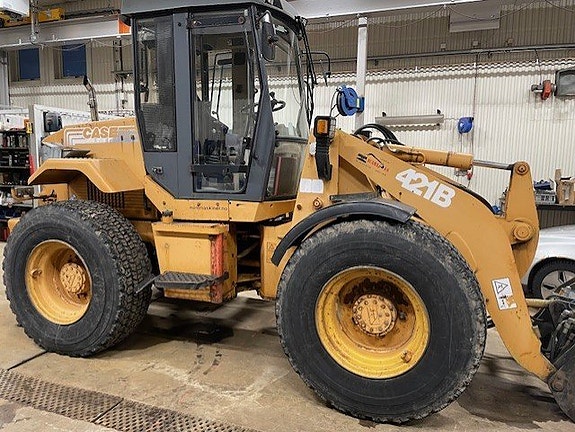 Case 421B,  7 ton, 165 000:- + moms