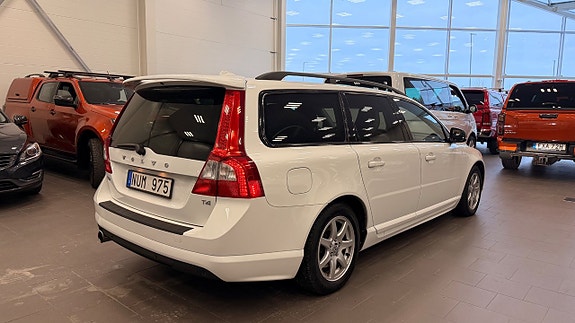 Volvo V70 5 of 5