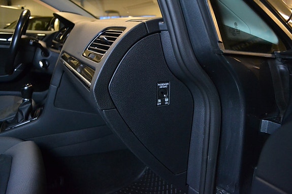 Volkswagen Golf VII 6 of 16