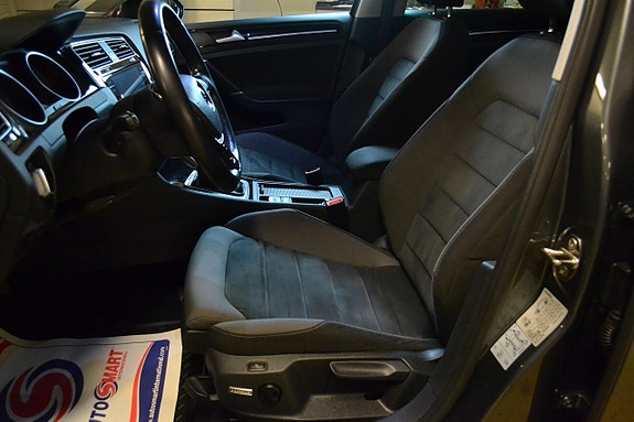 Volkswagen Golf VII 11 of 16