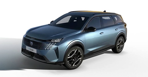 Peugeot e-5008 4 of 5