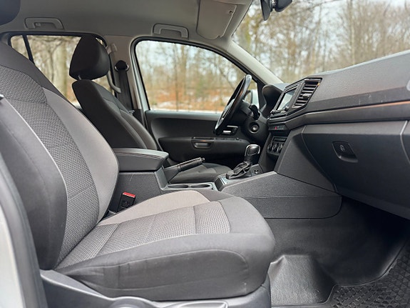 Volkswagen Amarok 10 of 12