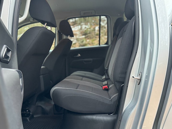 Volkswagen Amarok 11 of 12