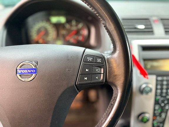 Volvo V50 9 of 17