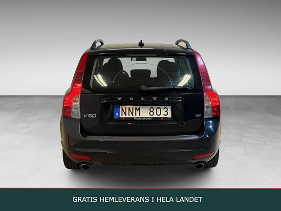 Volvo V50 3 of 17