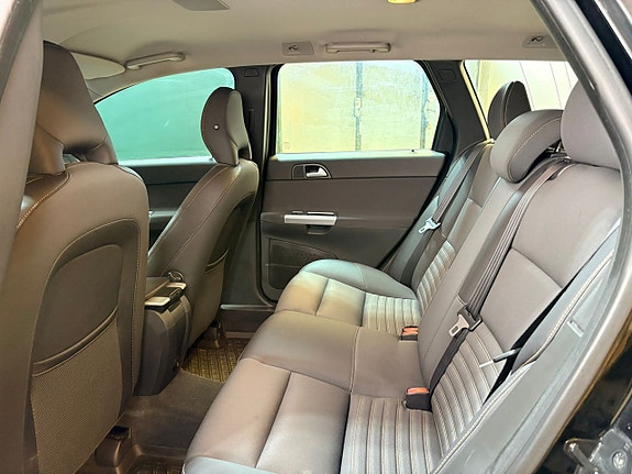 Volvo V50 15 of 17