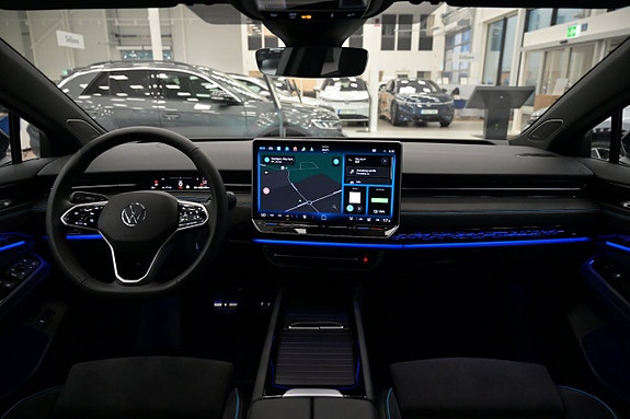 Volkswagen ID.7 8 of 27