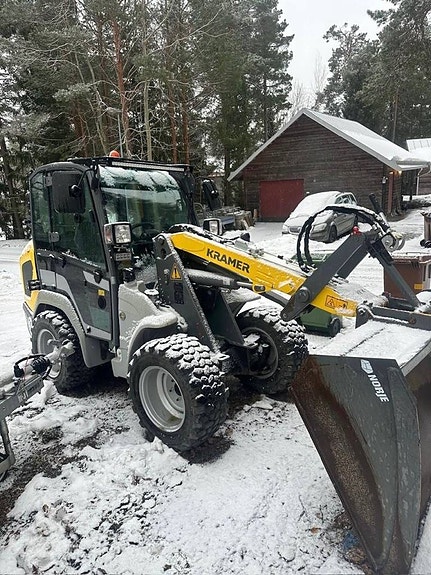 Kramer 5040 med vikplog och sandspridare, OBS! 265 timmar