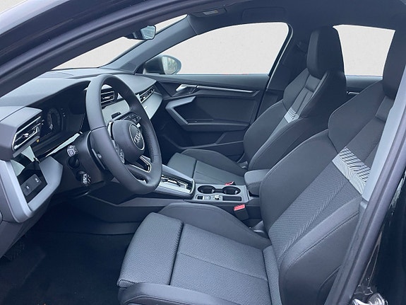 Audi A3 4 of 8