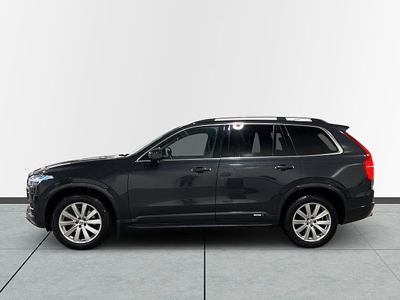 Volvo XC90 3 of 5