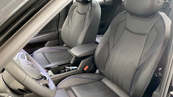 Volkswagen Tiguan 8 of 16