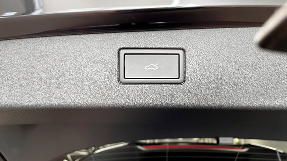 Volkswagen Tiguan 13 of 16