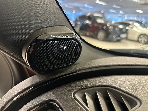 MINI Clubman Cooper D 18 of 20