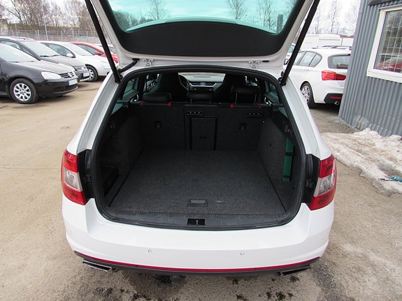 Skoda Octavia RS 8 of 14