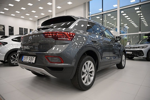Volkswagen T-Roc 4 of 22