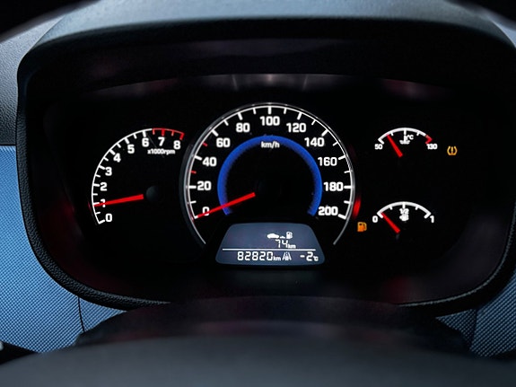 Hyundai i10 17 of 23