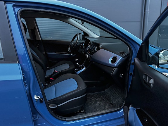 Hyundai i10 12 of 23