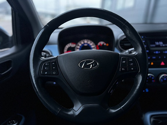 Hyundai i10 18 of 23