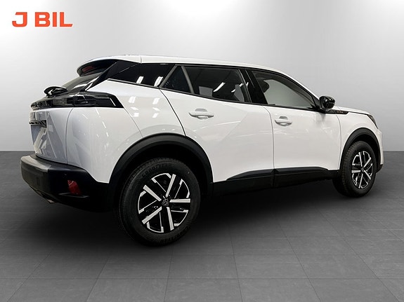 Peugeot 2008 2 of 4