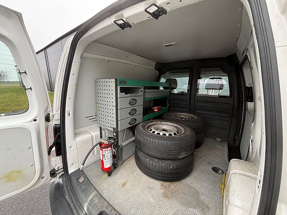 Volkswagen Caddy 10 of 15