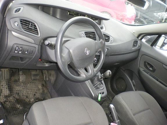 Renault Scenic III 7 of 10