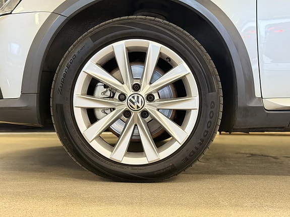 Volkswagen Passat Alltrack 14 of 14