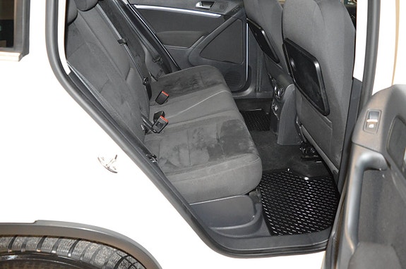 Volkswagen Tiguan 18 of 21