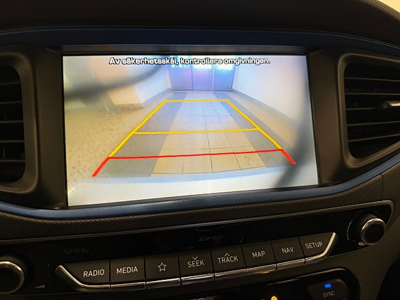 Hyundai IONIQ 10 of 11