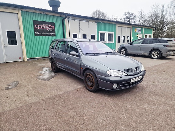 Renault Megane I 2 of 5