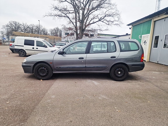 Renault Megane I 7 of 16