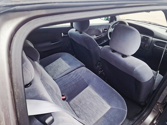 Renault Megane I 16 of 16