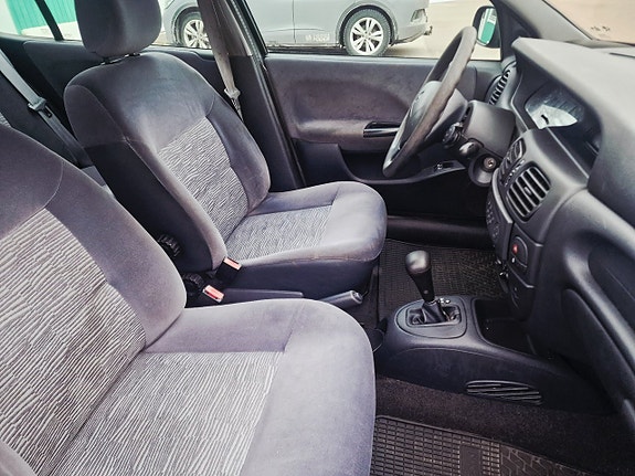 Renault Megane I 15 of 16