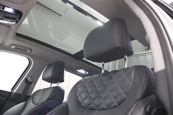 Hyundai Santa Fe 11 of 15