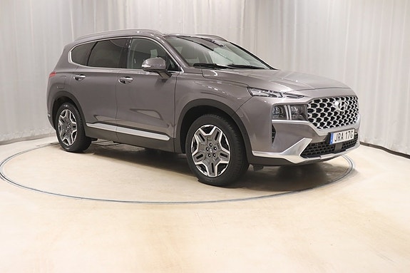 Hyundai Santa Fe 3 of 15