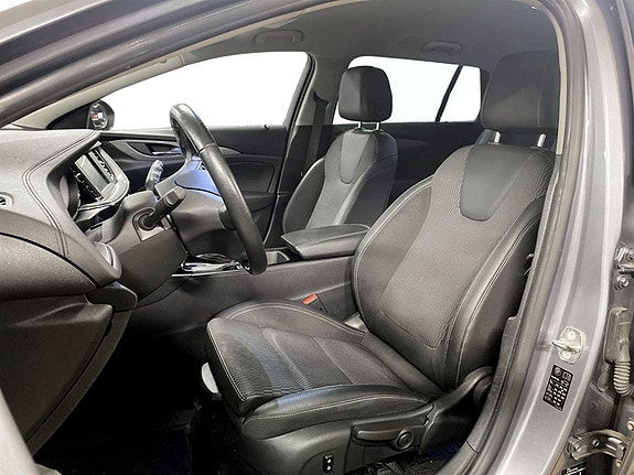 Opel Insignia 4 of 5