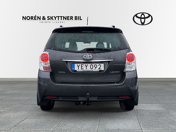 Toyota Verso 4 of 5