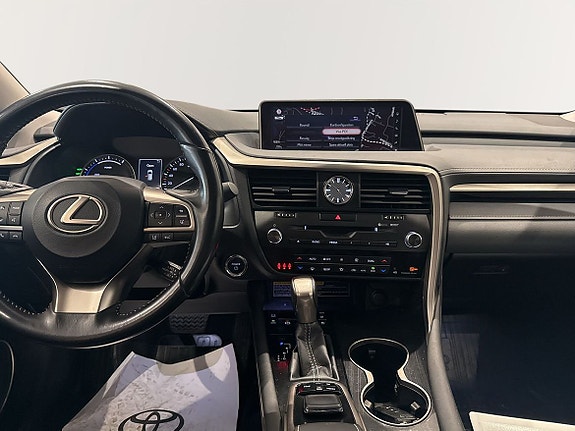 Lexus RX450h 8 of 10