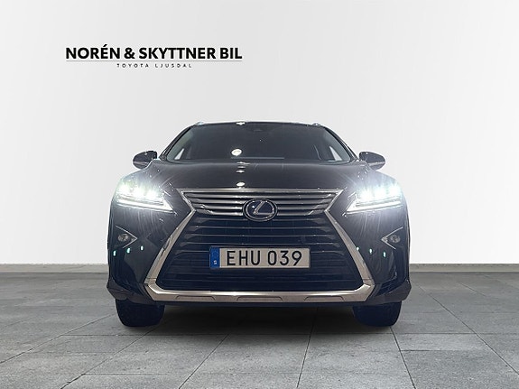 Lexus RX450h 5 of 5