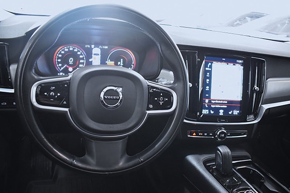 Volvo V90 10 of 20