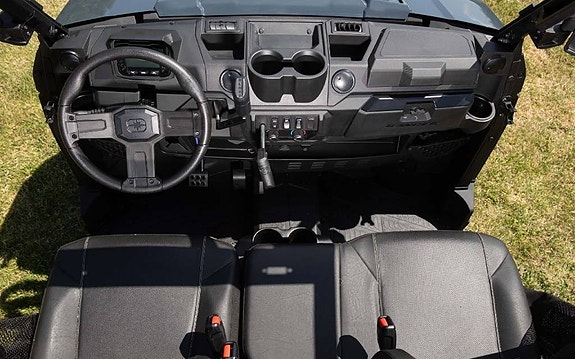 Polaris Ranger Diesel, Traktor B 2 of 2