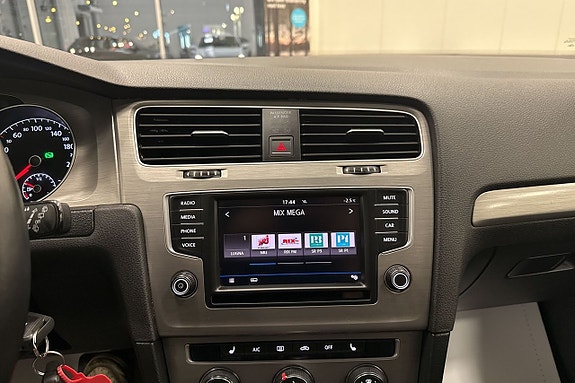 Volkswagen Golf-Serie 13 of 24