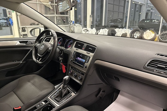 Volkswagen Golf-Serie 8 of 24