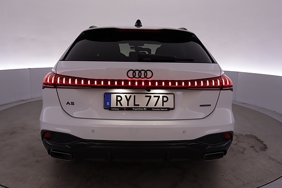 Audi A5 4 of 25