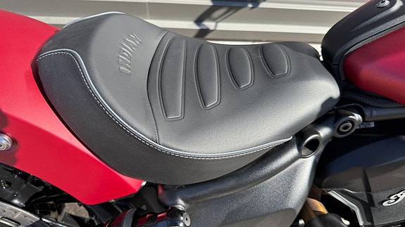 Indian Scout Bobber LTD 6 of 9